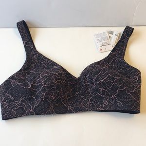 Lululemon like nothing bra 34 c NWT new